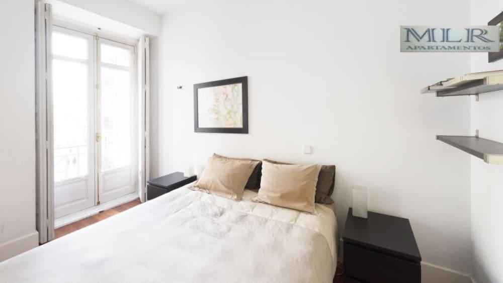 Modern Flats In Justicia By Allo Housing Madrid Bagian luar foto